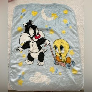 Looney tunes baby blanket